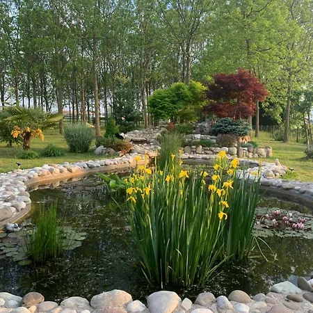 Pool & Garden Lelia