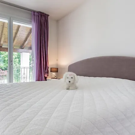 Bed & Breakfast Pool & Garden Lelia