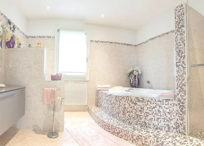 Bed & Breakfast Pool & Garden Lelia