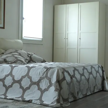 Pool & Garden Lelia Mirano