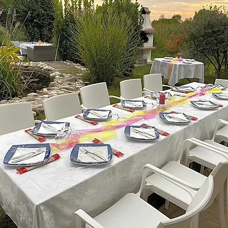 Pool & Garden Lelia Bed & Breakfast 4*